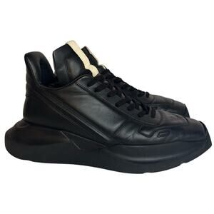 Rick Owens Geth Runner Sneakers Black EU 45 Avant-Garde Luxury Footwear Chunky